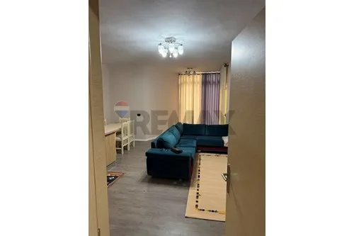 Apartament Për Qira, 2 Dhoma Gjumi e vendosur në     Liqeni I Thatë, Tiranë | Shqipëri