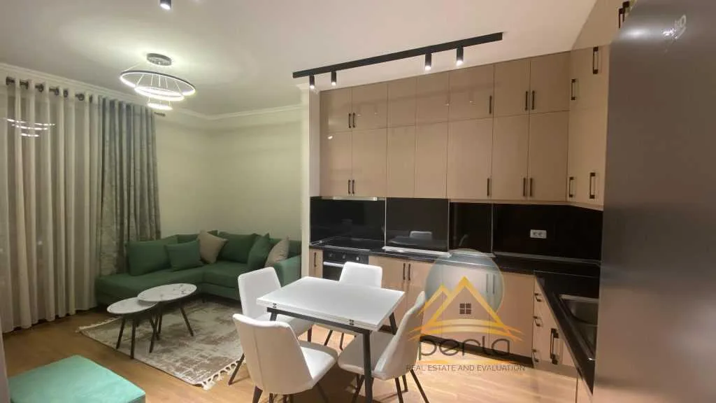 🏠 Apartament 1+1 me Qira – Shkolla e Kuqe, Tiranë - Perla Real Estate | Apartamente me qera | apartamente ne shitje | s
