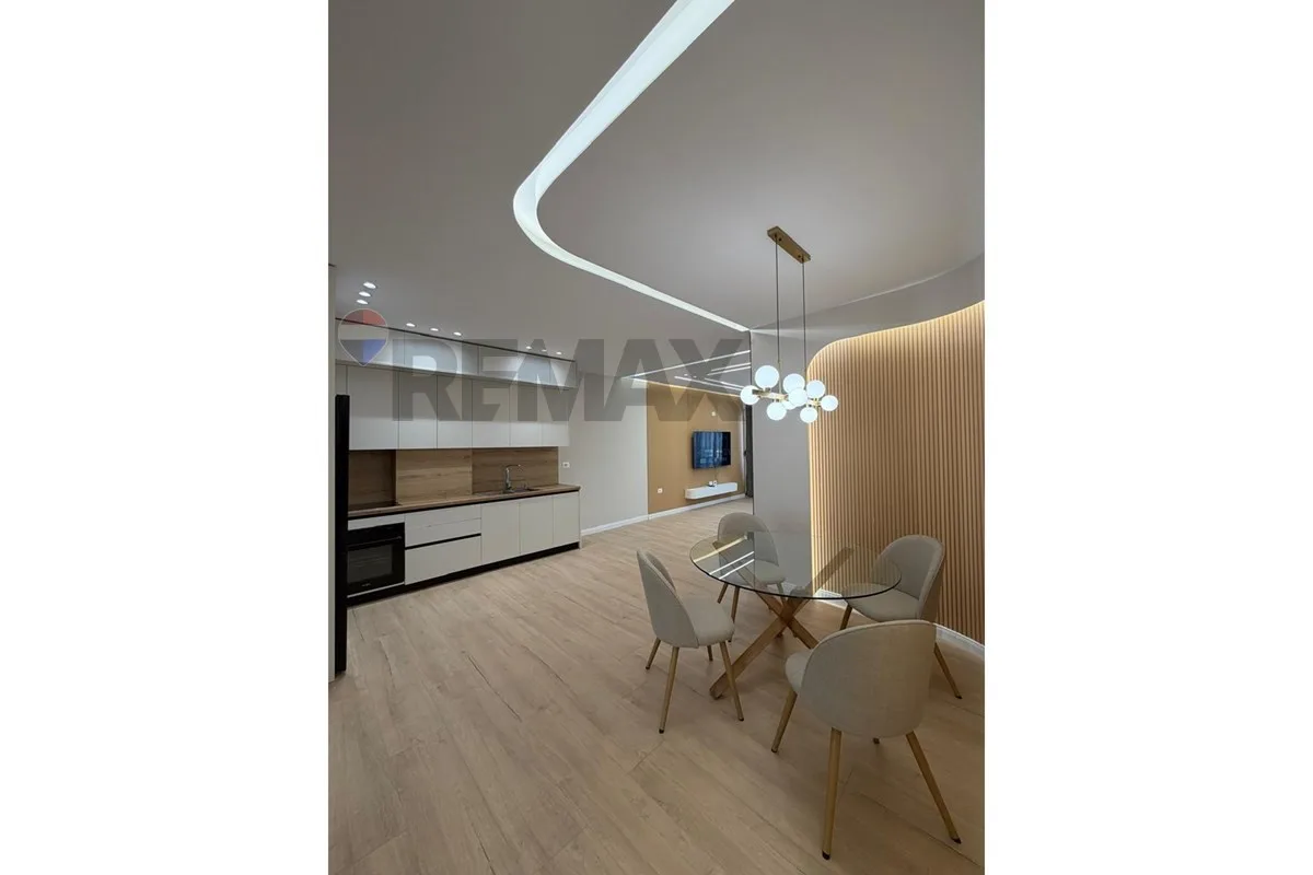 Shitet apartament 2+1 në Yzberisht 3