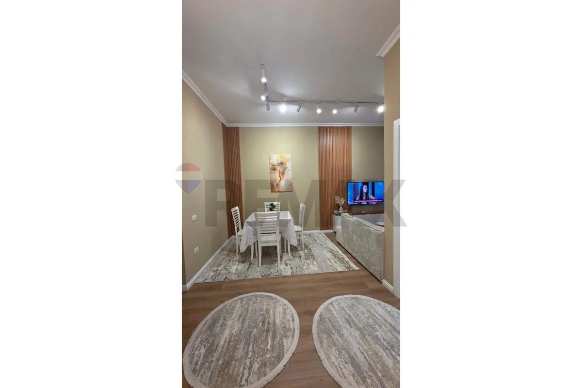 Jepet apartament me qira te Kopshti Botanik 2