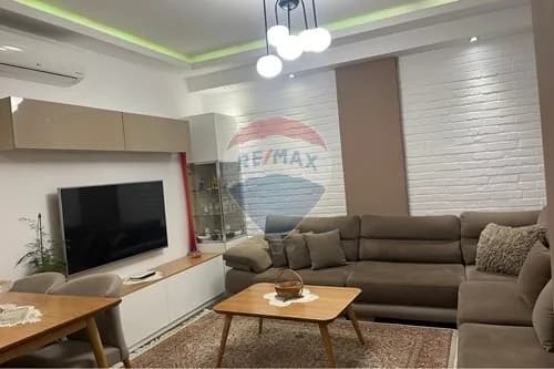 Jepet me qira apartament 2+1 ne Yzberisht