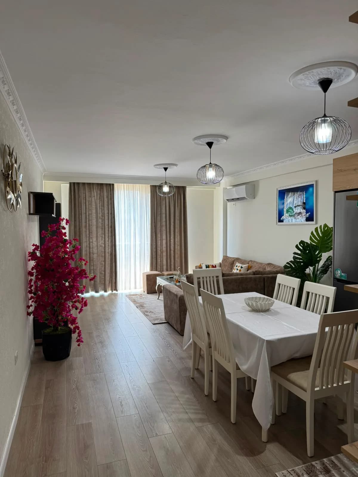 APARTAMENT 2+1 ME QIRA, PALLATET TOM DOSHI , SHKOZE
