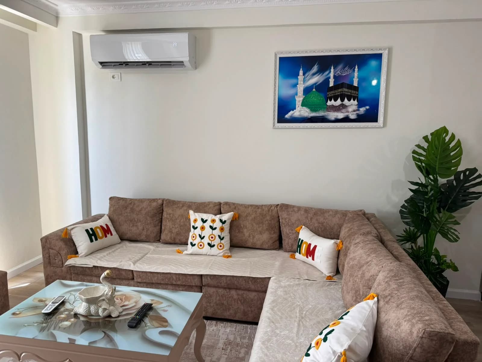 APARTAMENT 2+1 ME QIRA, PALLATET TOM DOSHI , SHKOZE 4