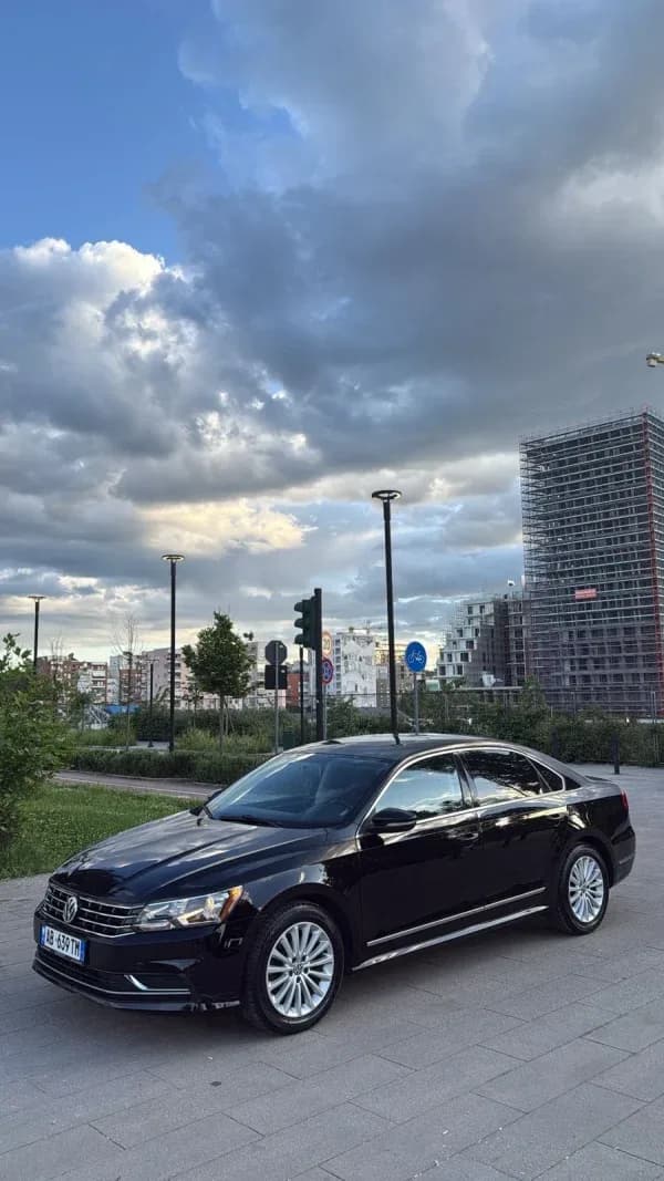 Volkswagen Passat 2