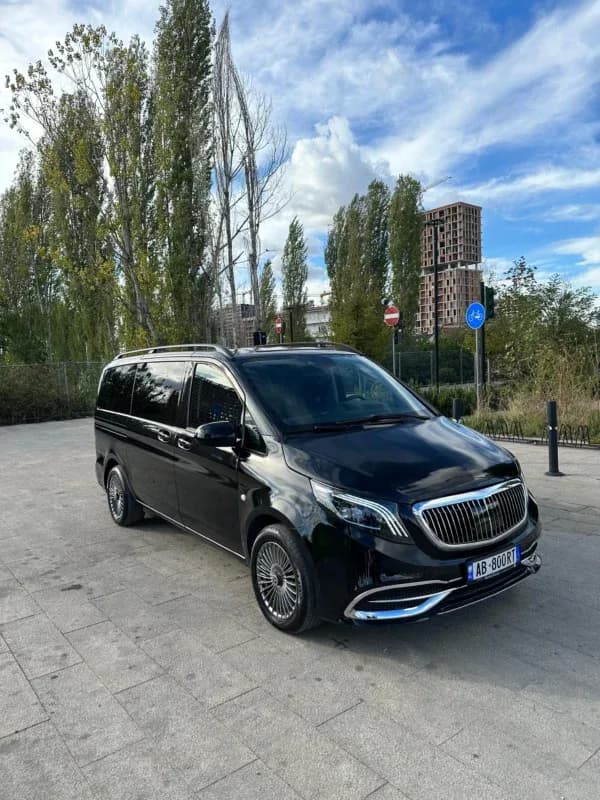 Mercedes V-Class 2