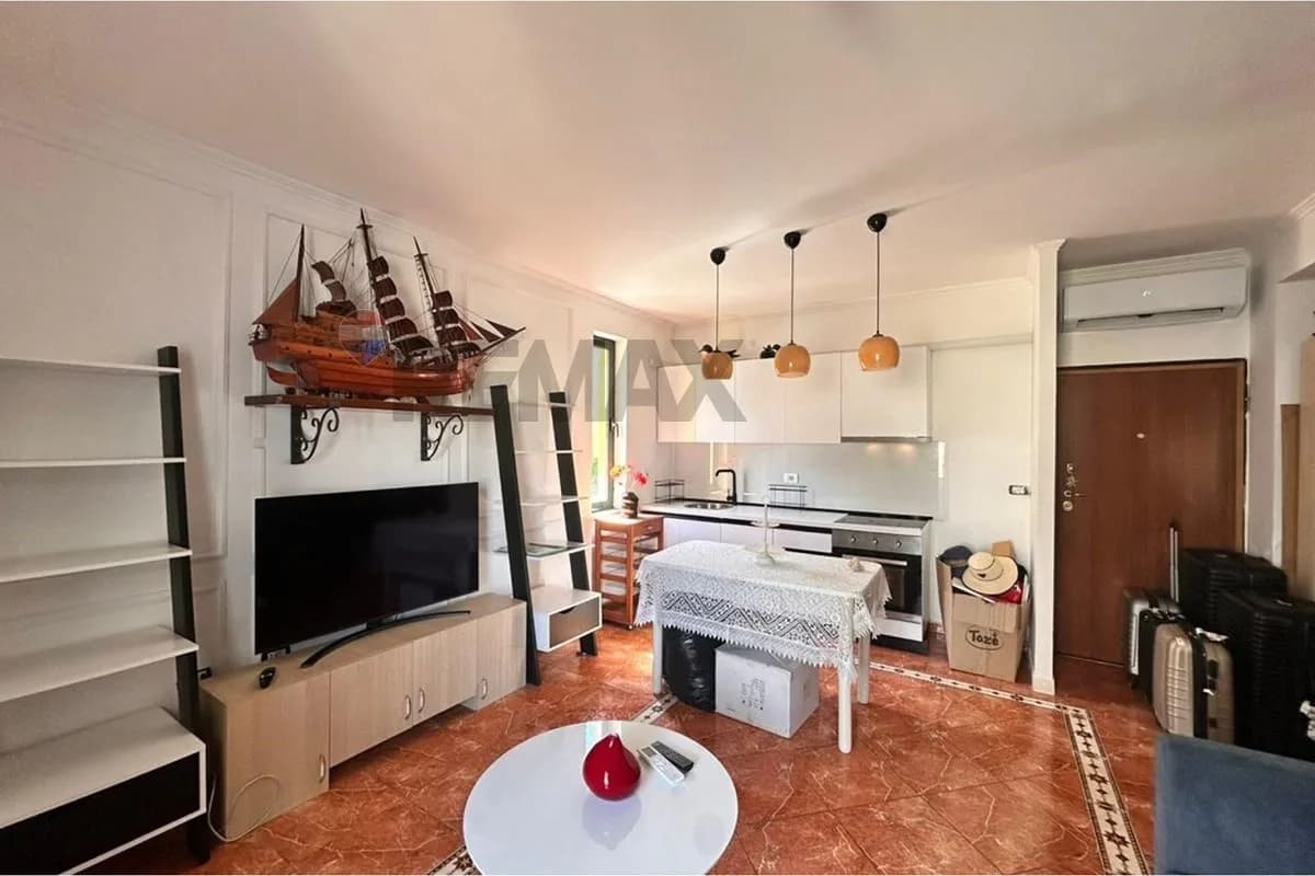 Shitet Apartament 1+1 Shkëmbi i Kavajës 2