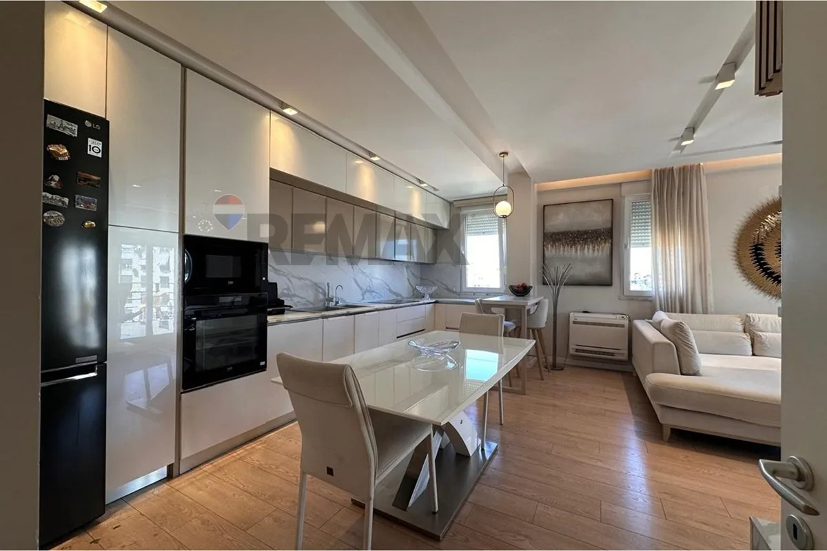 Shitet apartament te rruga Mihal Grameno Tirane 4