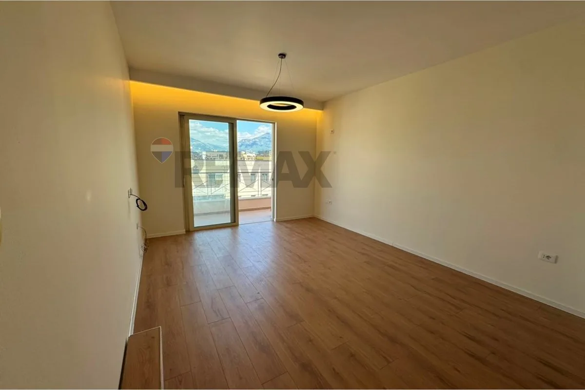 Shitet apartament 2+1+2 ne Astir 2