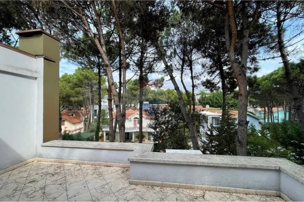 Vilë - Për Shitje - Qerret, Durrës 385,000 € 3