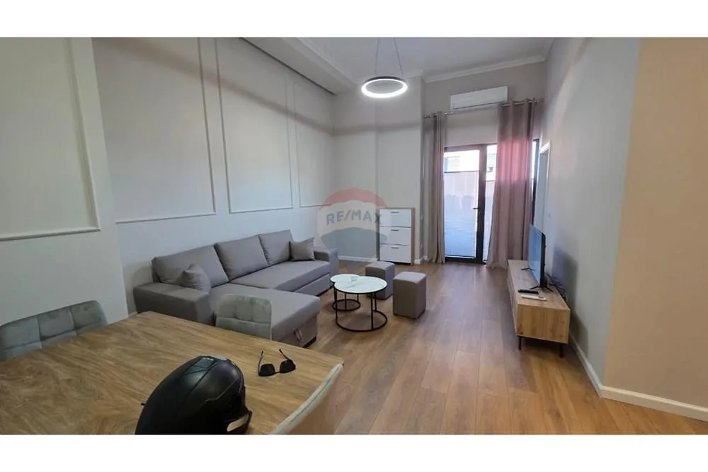 Jepet me qira apartament 1+1 tek Liqeni i Thatë 3