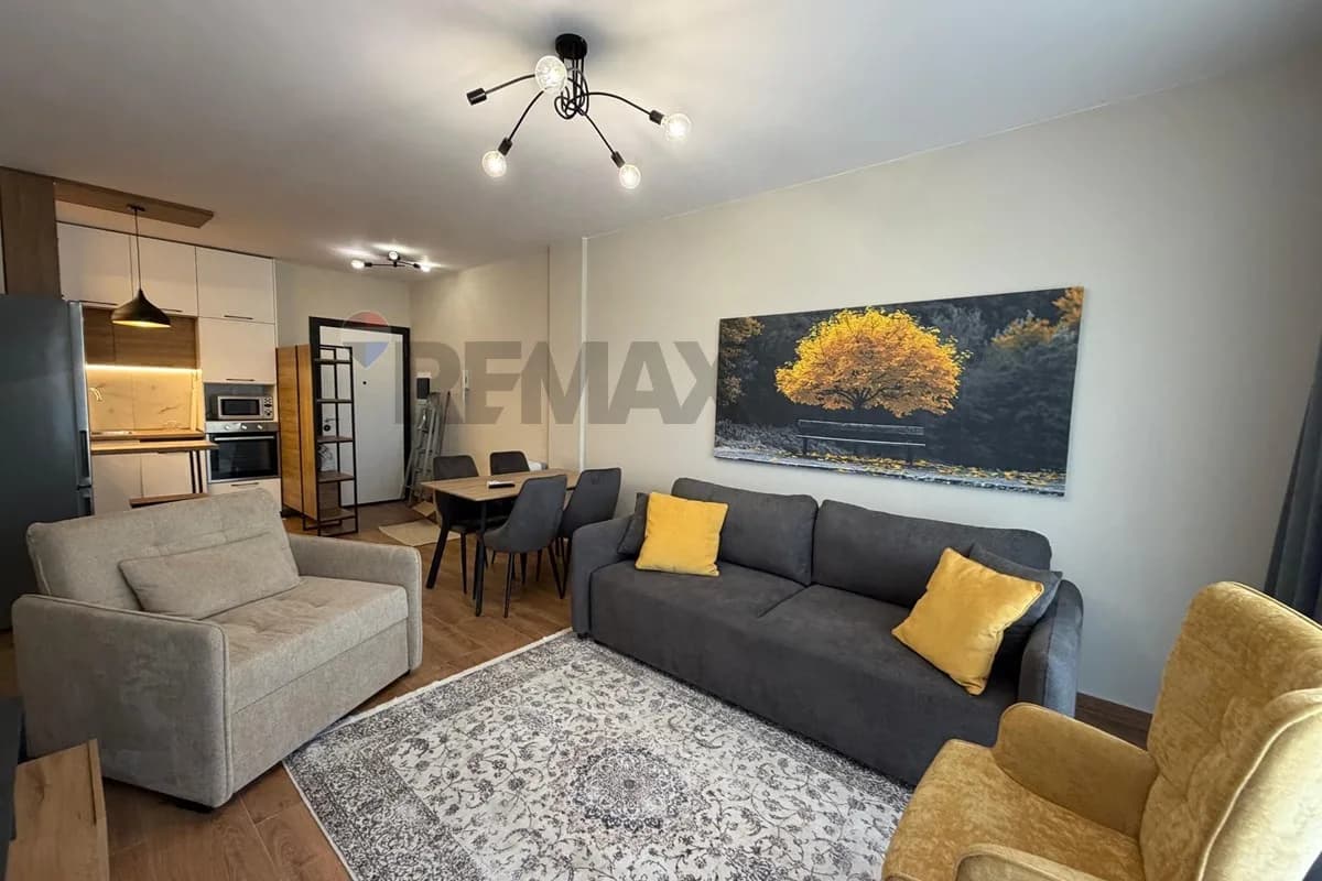 Shitet Apartament 1+1 Rr. Dritan Hoxha 3