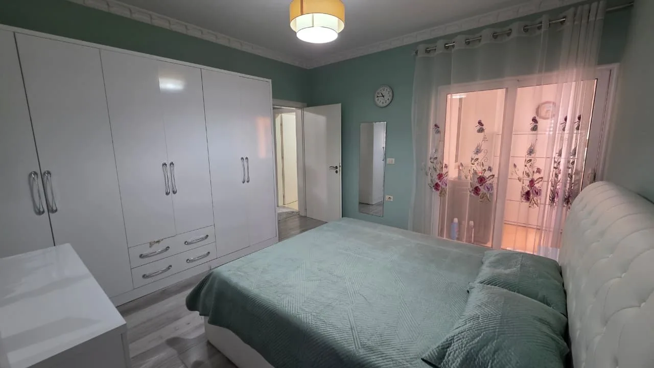 Apartament 2+1, Rr..Frang Bardhi, pranë Kristal Center 3