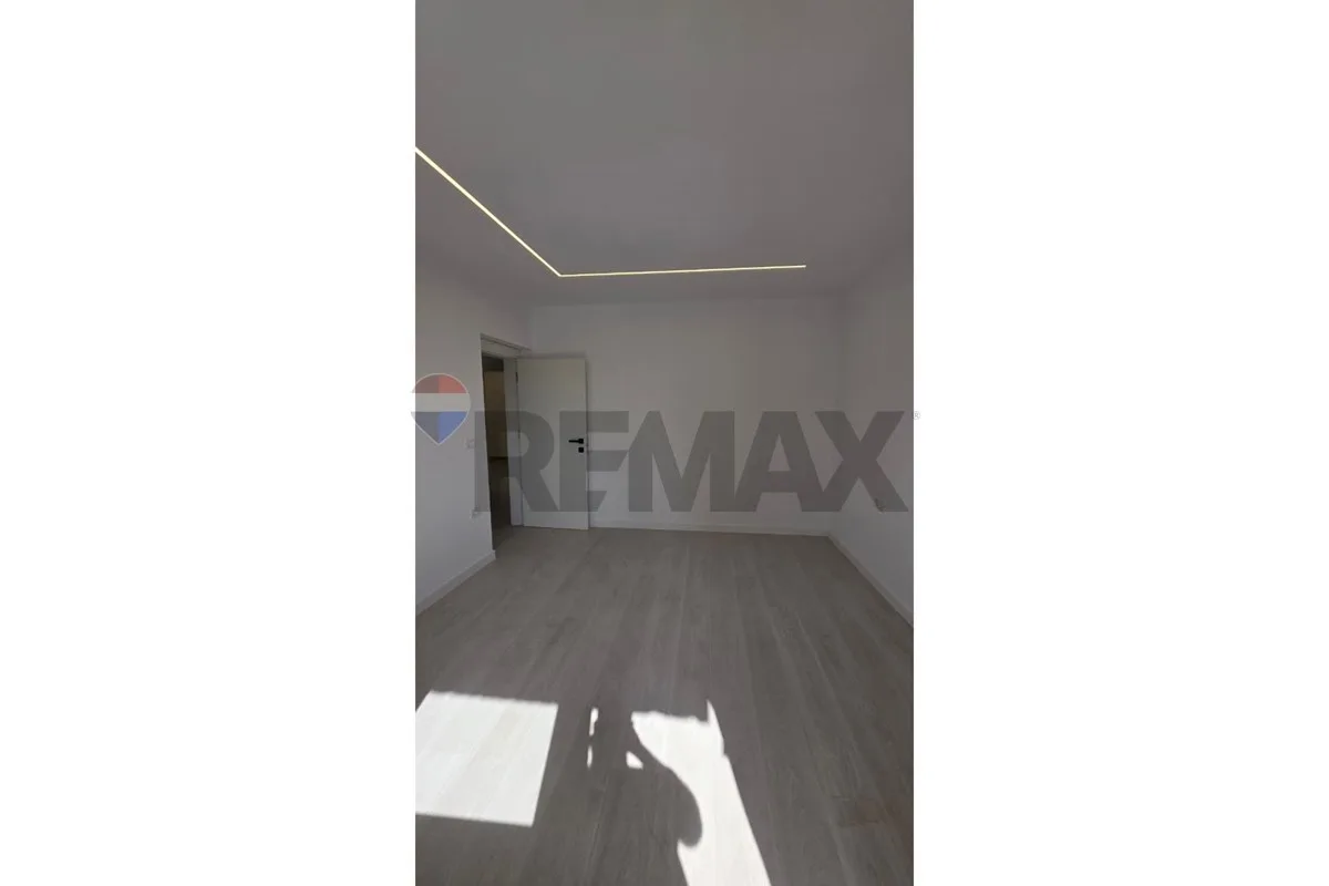 Apartament - Për Shitje - Myslym Shyri, Tiranë 4