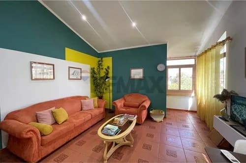 Jepet apartament 2+1 ne nje nga zonat me te preferuara ne Bllok.